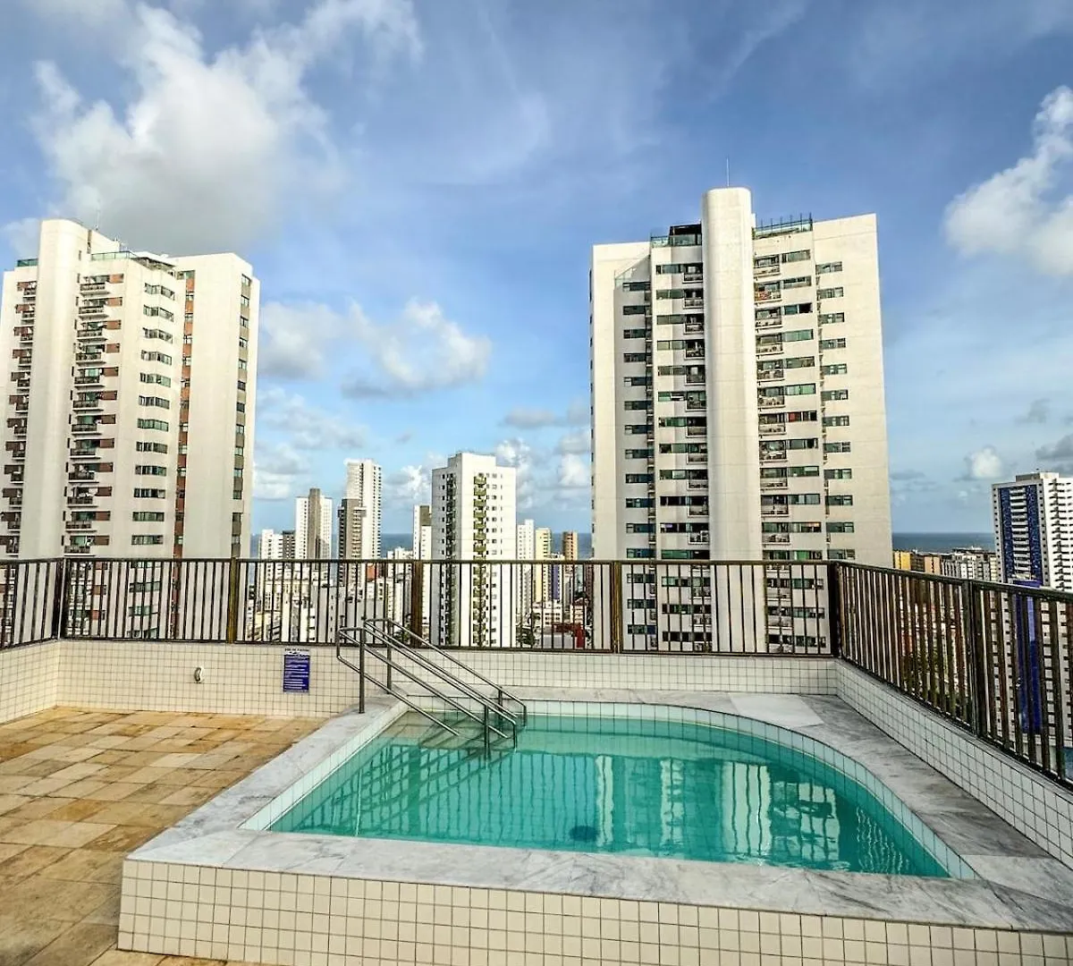 Apartamento No Melhor De Recife 0*,